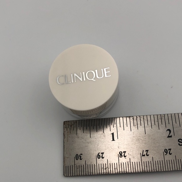 Clinique White Sample Jars Collection box of 50 jars - Picture 5 of 6